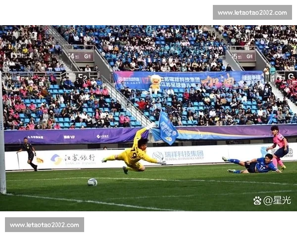 苏超流量狂欢下的暗礁:宿迁队争议折射草根赛事商业化困局 苏超流量狂欢下的暗礁:宿迁队争议折射草根赛事商业化困局