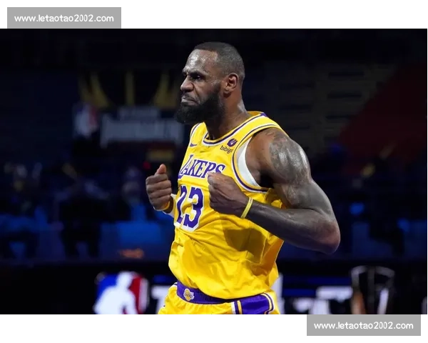 天妒英才:詹姆斯生涯屡战历史级强敌,命运枷锁何时能破? 天妒英才:詹姆斯生涯屡战历史级强敌,命运枷锁何时能破?