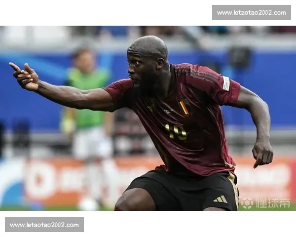 那不勒斯 2500 万 + 500 万锁定诺阿 - 朗，3500 万卢卡签约进入倒计时